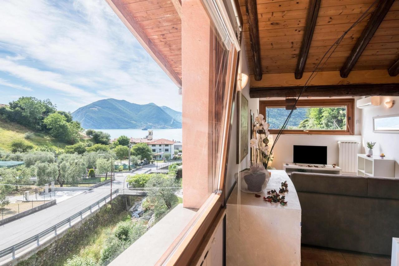 Mansarda Con Vista Lago Sulzano Εξωτερικό φωτογραφία